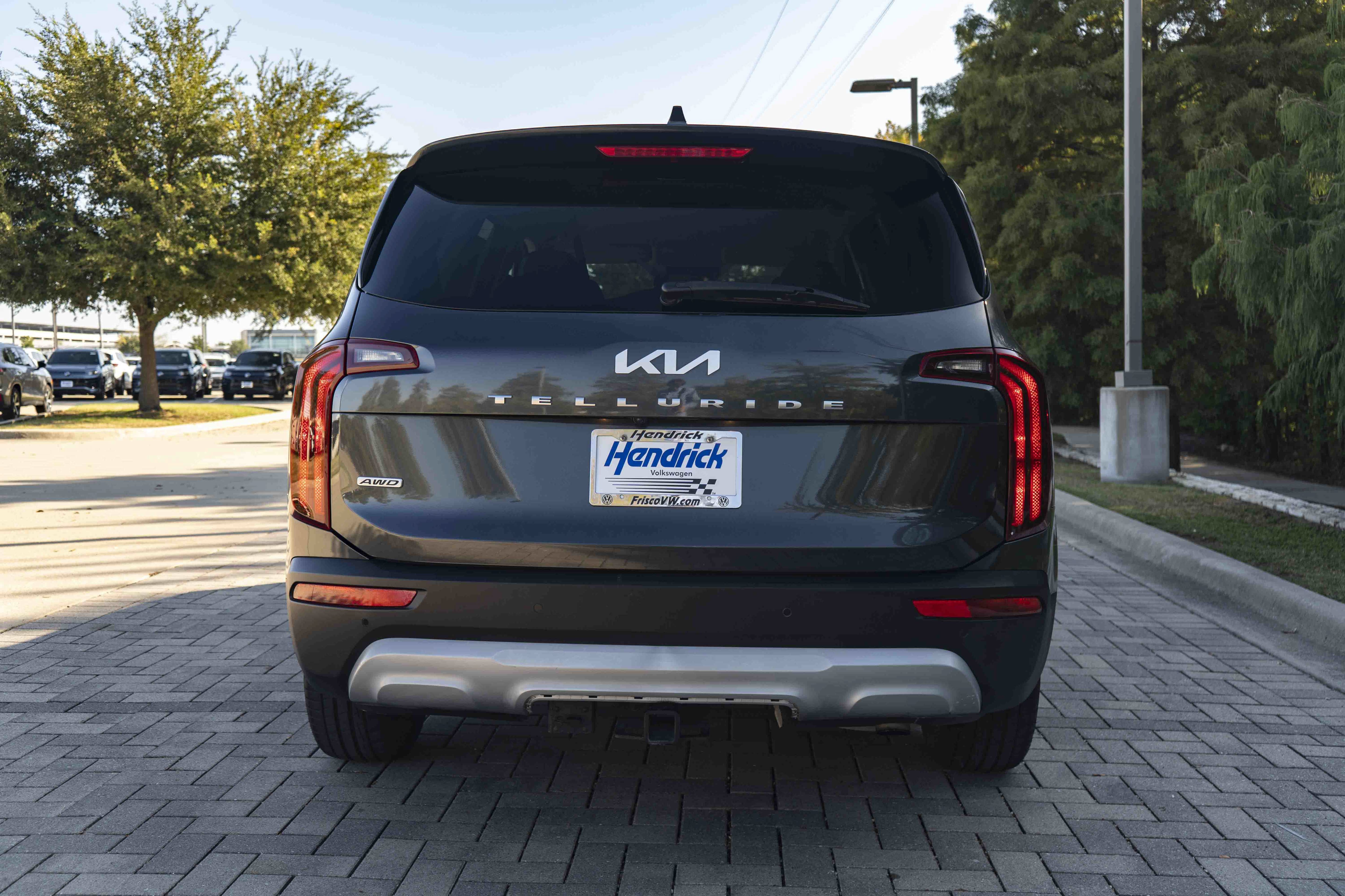 Used 2022 Kia Telluride LX AWD/4WD image 7
