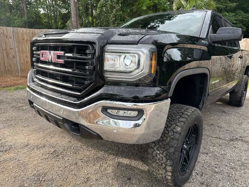 Used 2017 GMC Sierra 1500 SLT w/ SLT Premium Package AWD/4WD image 3
