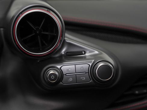 Used 2022 Ferrari F8 Tributo RWD image 46