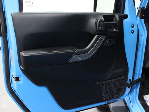 Used 2017 Jeep Wrangler Unlimited Sport AWD/4WD image 11