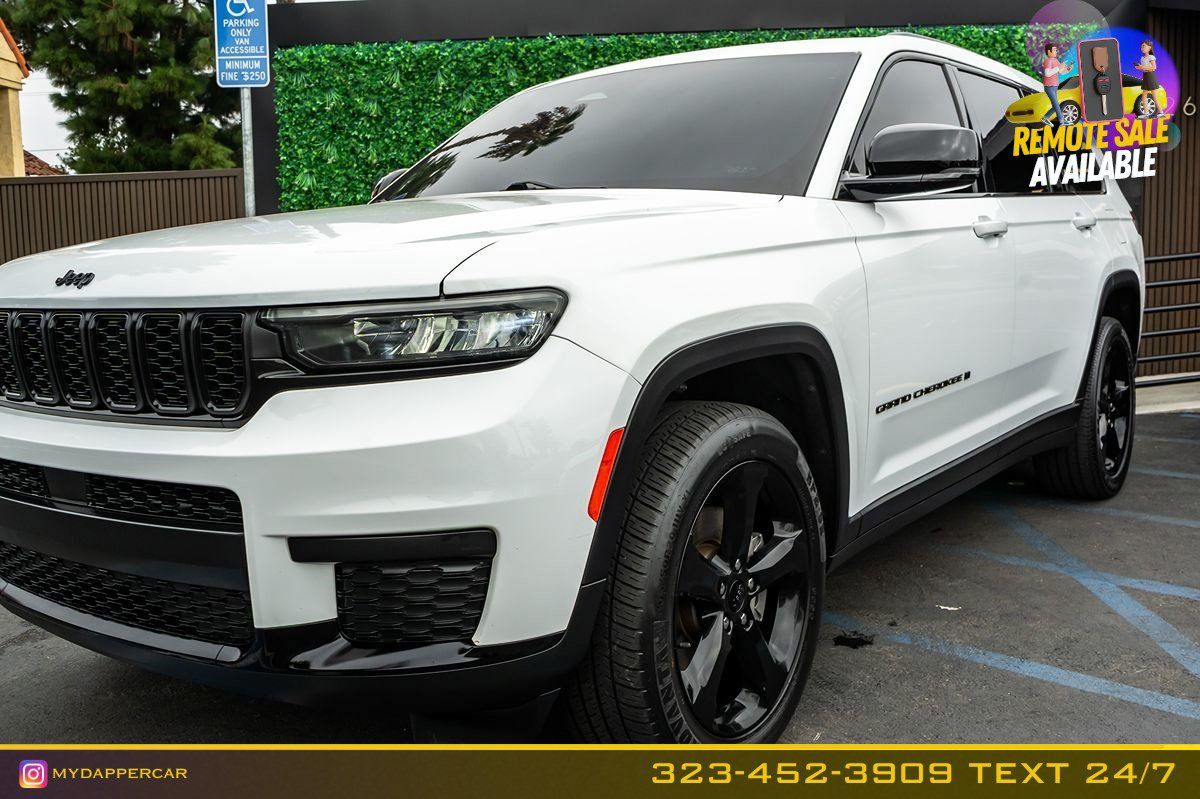 Used 2021 Jeep Grand Cherokee L Laredo RWD image 2