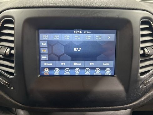 Used 2021 Jeep Compass Latitude w/ Sun and Sound Group AWD/4WD image 14