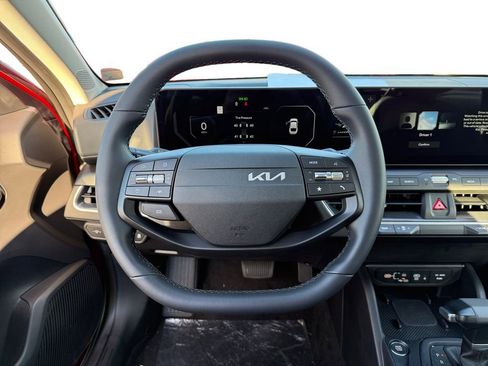 New 2025 Kia K4 EX image 12