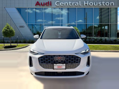 New 2025 Audi Q5 Premium w/ 19" Wheel Package image 6