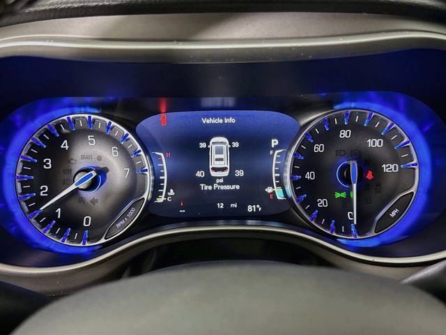 New 2027 Chrysler Pacifica Select FWD image 12