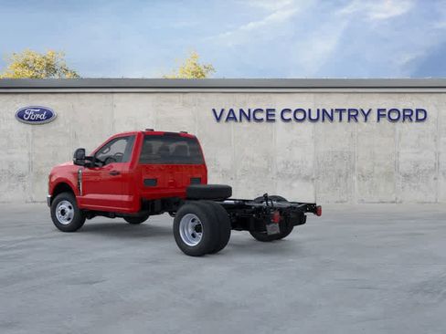 New 2025 Ford F350 XL w/ XL Chrome Package image 4