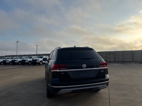 Used 2019 Volkswagen Atlas SEL Premium AWD/4WD image 18