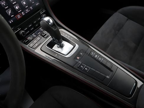 Used 2019 Porsche 718 Cayman GTS image 22