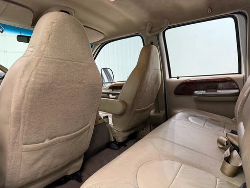 Used 2000 Ford F250 2WD Crew Cab Super Duty image 16