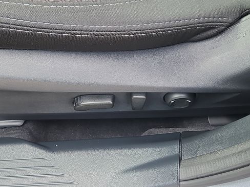 Certified 2025 Subaru Outback Premium image 13