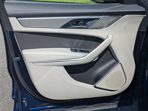 New 2026 Jaguar F-PACE R-Dynamic S image 21