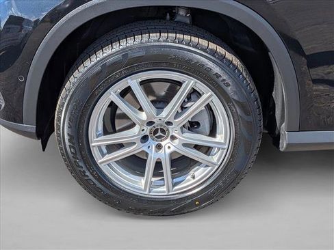 Used 2023 Mercedes-Benz GLC 300 4MATIC image 9