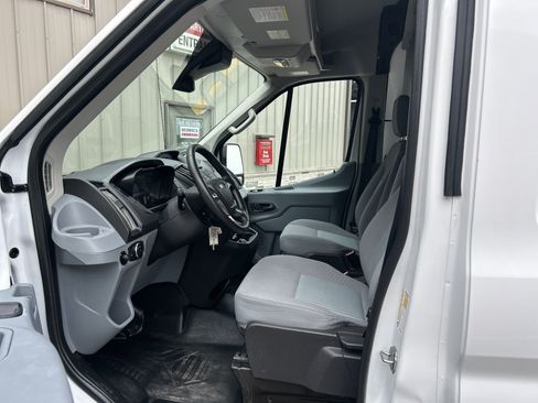 Used 2017 Ford Transit 250 148 Medium Roof RWD image 9