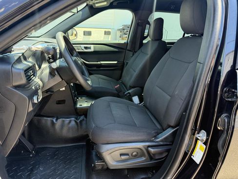 Used 2021 Ford Explorer 4WD Police Interceptor image 2
