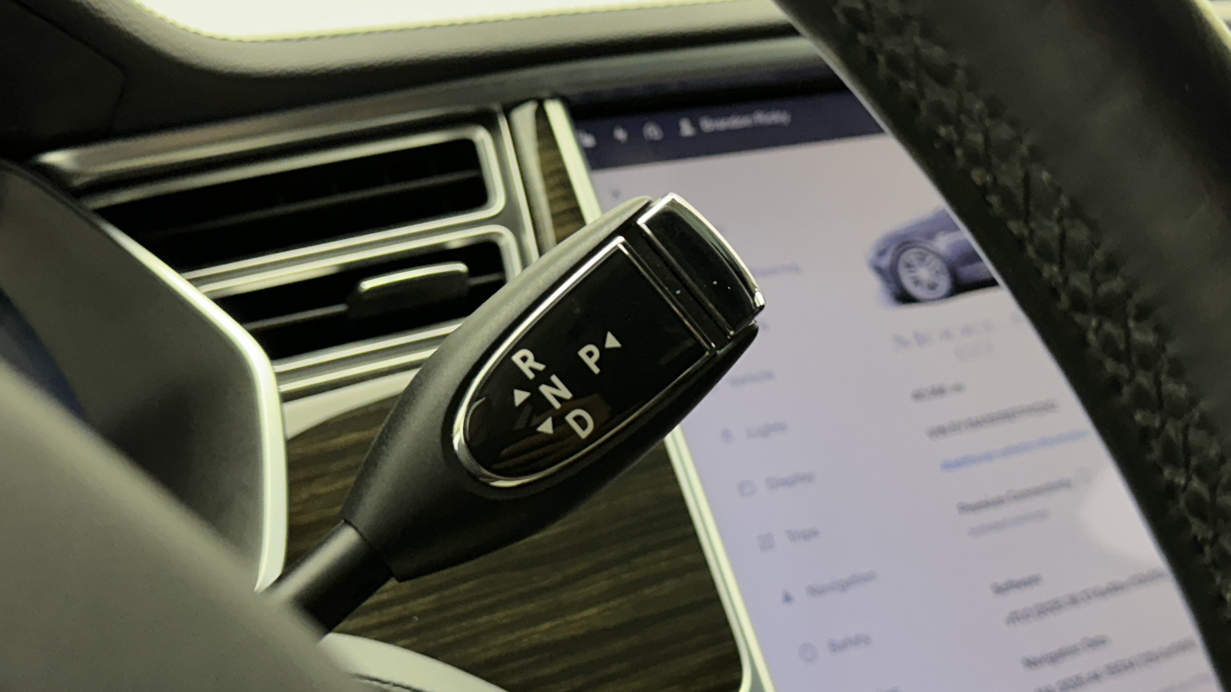 Used 2014 Tesla Model S 60 RWD image 22