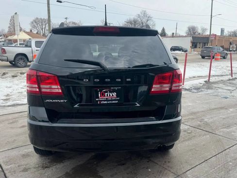 Used 2018 Dodge Journey SE w/ Blacktop Package image 6