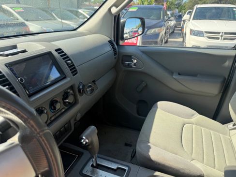 Used 2013 Nissan Frontier S RWD image 30