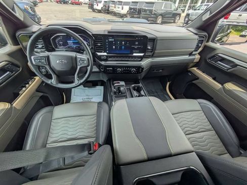 Certified 2024 Chevrolet Silverado 1500 ZR2 w/ Technology Package AWD/4WD image 33