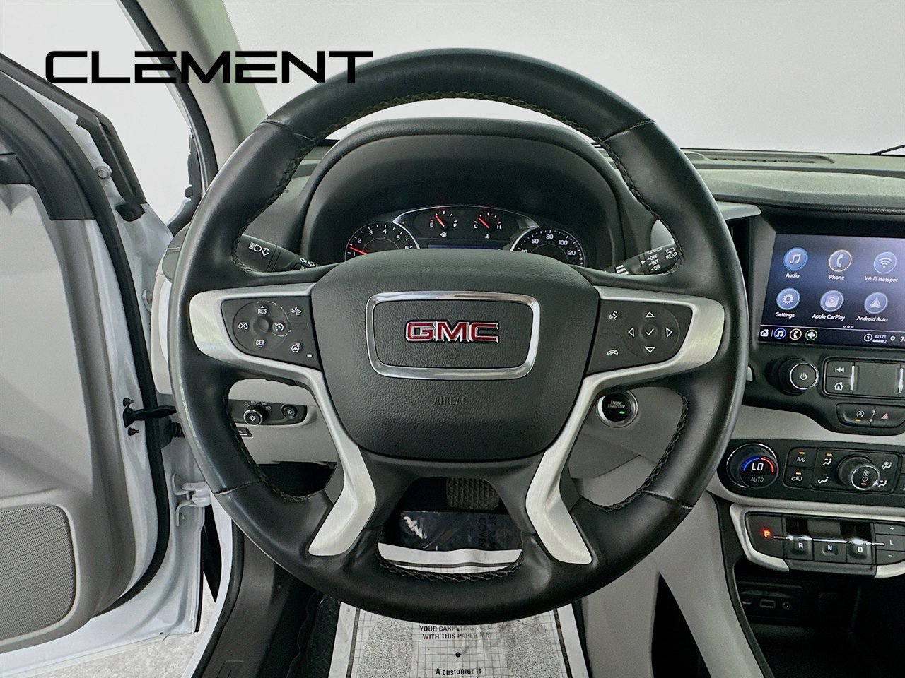 Used 2023 GMC Terrain SLT FWD image 15