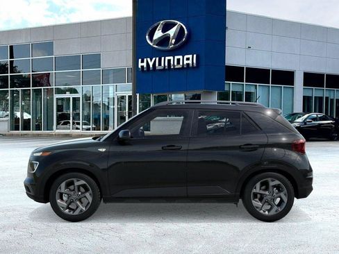 New 2026 Hyundai Venue SEL FWD image 4