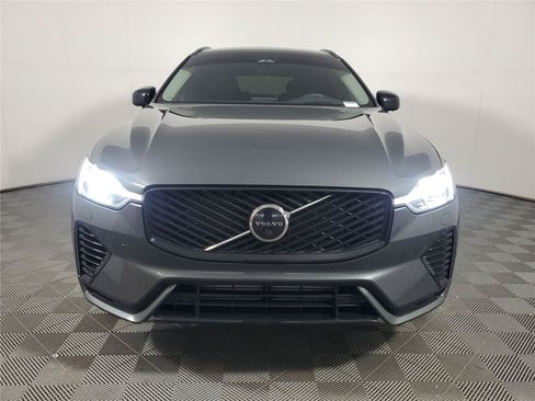 Certified 2026 Volvo XC60 T8 Ultra w/ Climate Package PRO AWD/4WD image 2