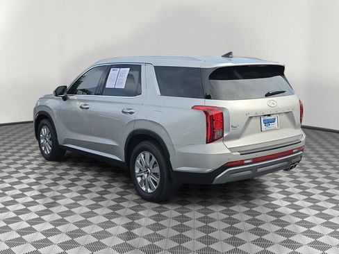 Used 2025 Hyundai Palisade SEL FWD image 4