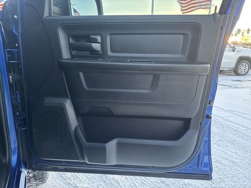 Used 2017 RAM 1500 Express w/ Express Value Package image 29