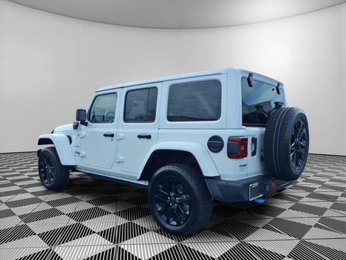 Certified 2024 Jeep Wrangler Unlimited Sahara AWD/4WD image 24