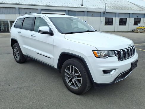 Used 2022 Jeep Grand Cherokee Limited AWD/4WD image 3