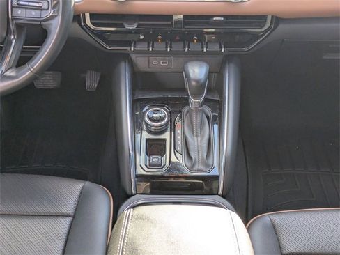 Used 2024 GMC Canyon AT4 w/ AT4 Premium Package image 19