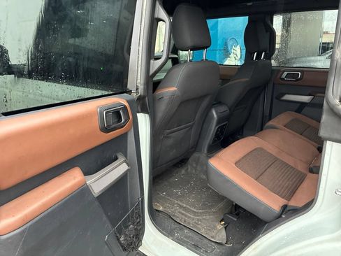 Used 2022 Ford Bronco Outer Banks w/ Sasquatch Package AWD/4WD image 12