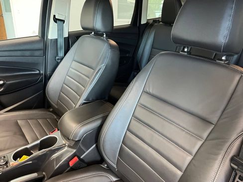Used 2015 Ford Escape Titanium AWD/4WD image 10