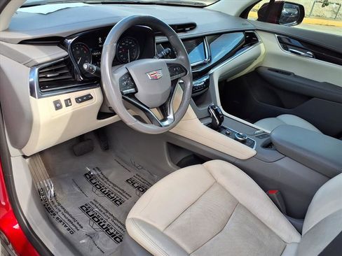 Used 2021 Cadillac XT6 Premium Luxury image 18