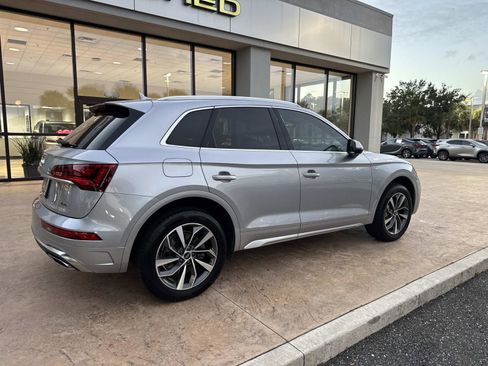 Used 2022 Audi Q5 2.0T Premium w/ Convenience Package image 4