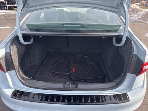 Used 2025 Volkswagen Jetta GLI Autobahn image 17