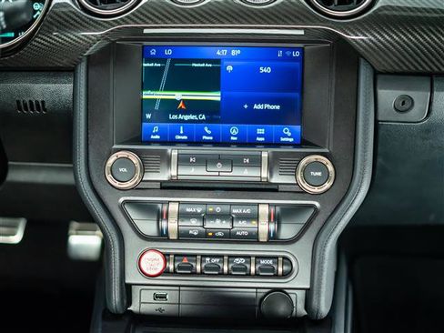 Used 2020 Ford Mustang Shelby GT500 w/ Technology Package RWD image 29