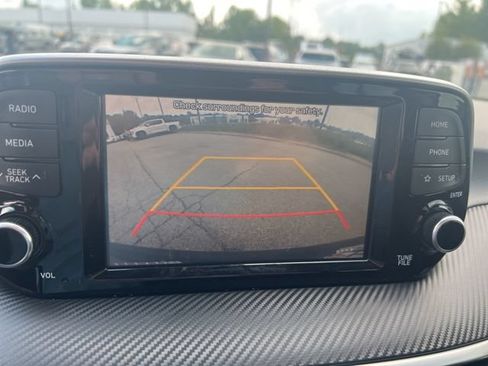 Used 2020 Hyundai Tucson SE w/ Cargo Package FWD image 9