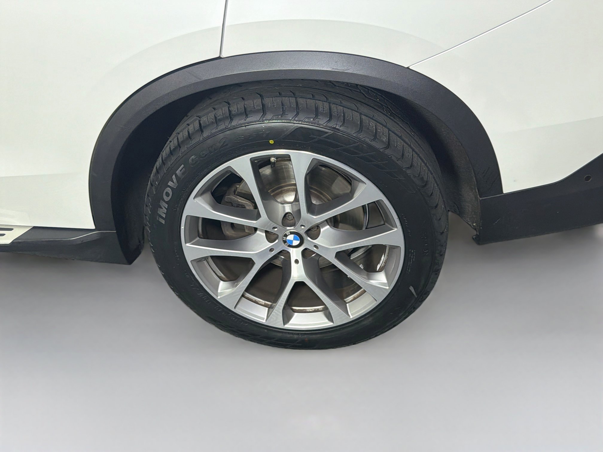 Used 2024 BMW X5 sDrive40i RWD image 11
