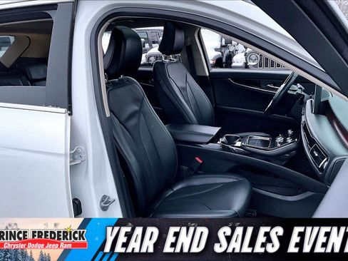 Used 2022 Lincoln Nautilus Reserve image 7