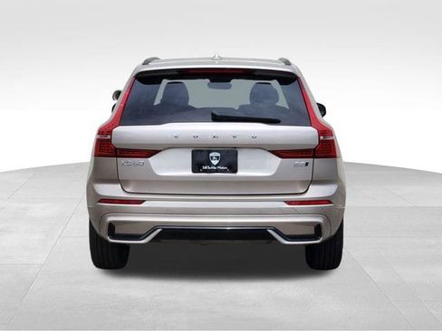 Certified 2025 Volvo XC60 B5 Plus AWD/4WD image 30