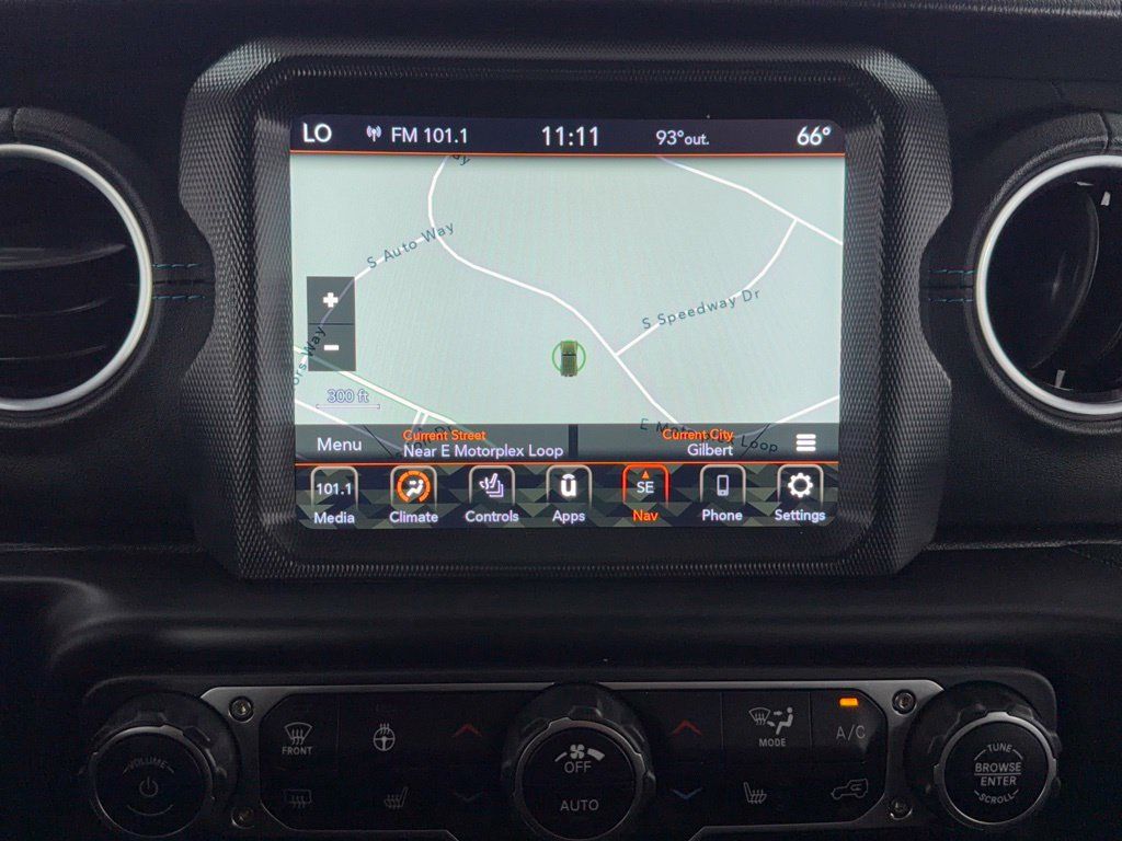Used 2023 Jeep Wrangler Unlimited Rubicon 4xe w/ Cold Weather Group AWD/4WD image 17