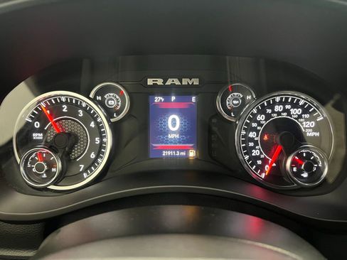 Used 2024 RAM 2500 Big Horn w/ Bed Utility Group image 21