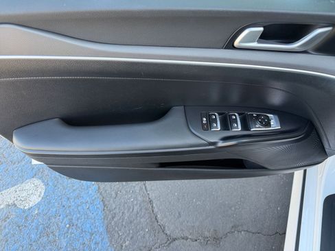 Used 2025 Kia K5 LXS image 18