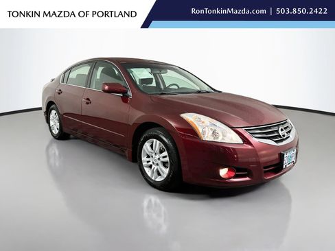 Used 2012 Nissan Altima 2.5 S w/ 20th Anniversary Pkg FWD image 1