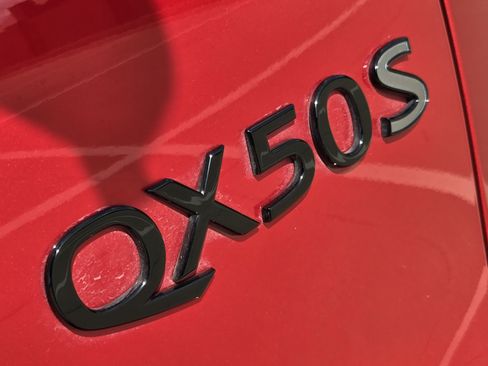 Used 2025 INFINITI QX50 Sport AWD/4WD image 31