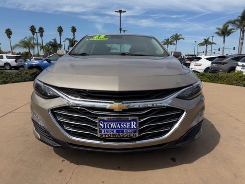 Used 2023 Chevrolet Malibu LT image 2