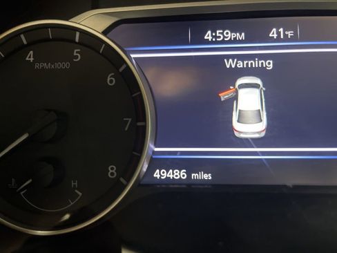 Used 2024 Nissan Sentra SV image 2