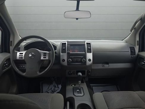 Used 2021 Nissan Frontier SV AWD/4WD image 10
