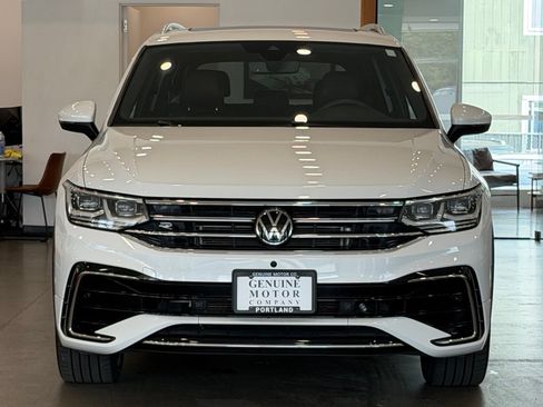 Used 2022 Volkswagen Tiguan SEL R-Line AWD/4WD image 2