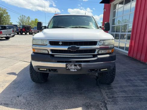 Used 2002 Chevrolet Silverado 2500 LT w/ Off-Road Skid Plate Pkg AWD/4WD image 3